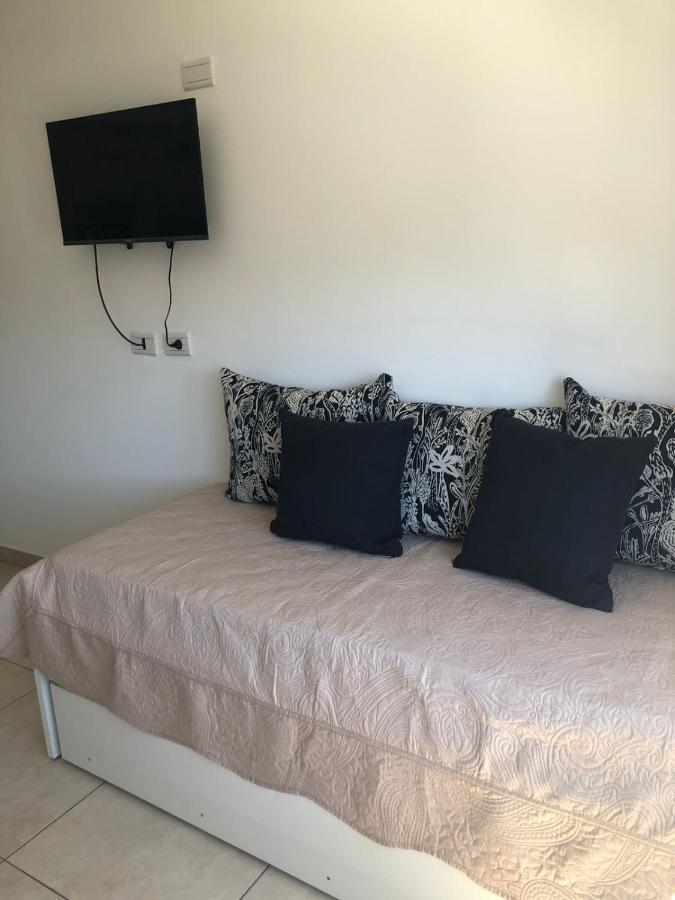 Villa Ober Suites Neuquen Ngoại thất bức ảnh